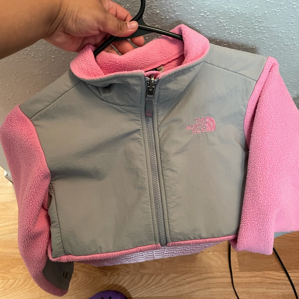 The North Face - Picture 2 of 6